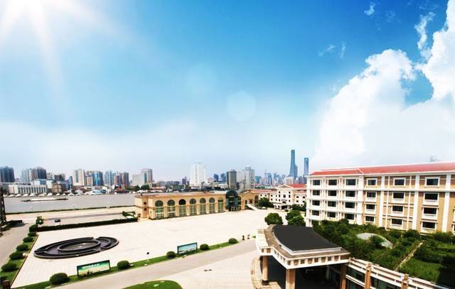 2025上海浦东新区失能老人养老选哪家？上海市东海老年护理医